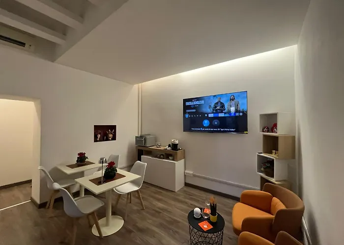 Roomes - 3x4 San Giovanni Bed & Breakfast 4*